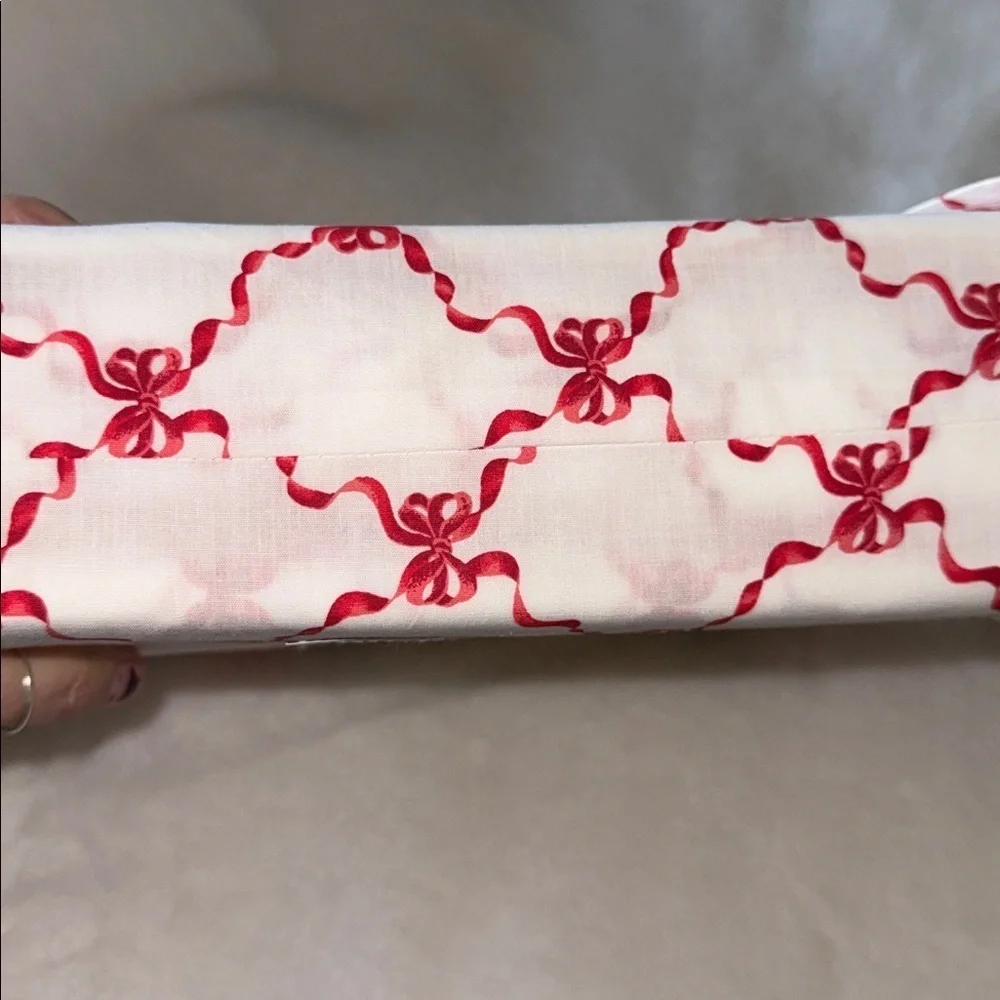 Laura Ashley Christmas Holiday Red Bow Ribbons Sheet Set - Full